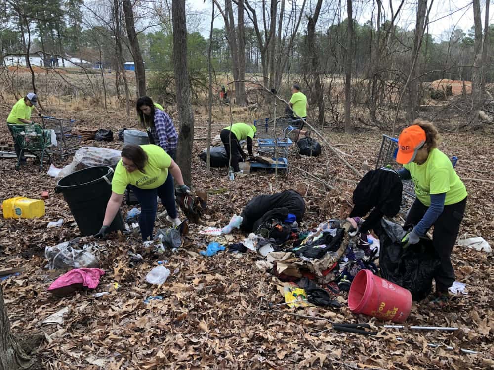 Great Raleigh Cleanup Group2